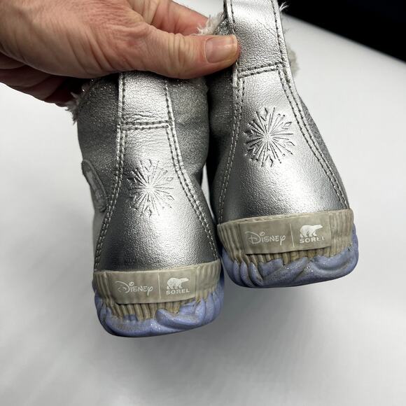 Sorel Out N About Frozen Boots Silver Periwinkle Size 4‎ Elsa Ana - Picture 4 of 6